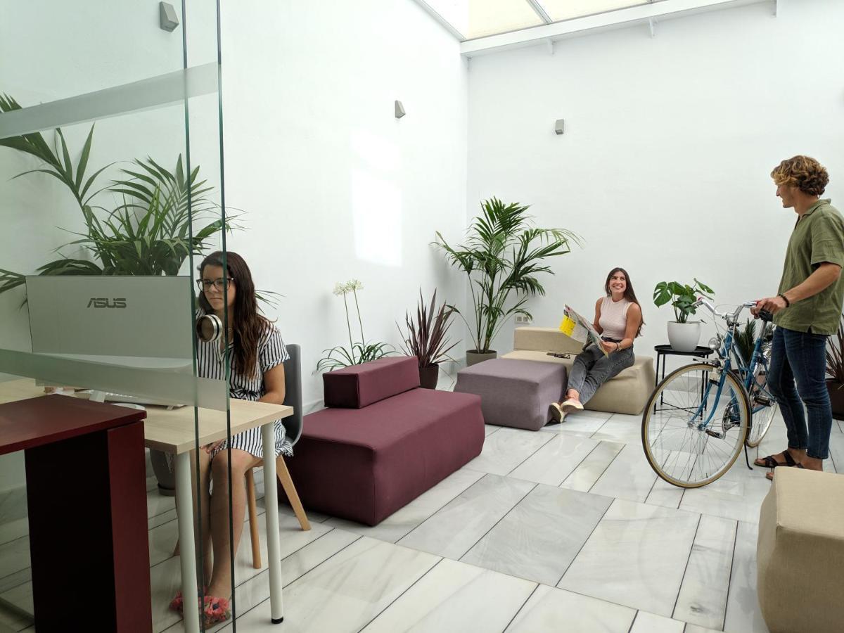 Broz Hostel Гранада Экстерьер фото